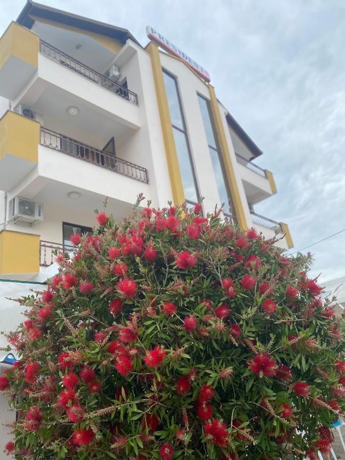 Hotel President غوليم المظهر الخارجي الصورة